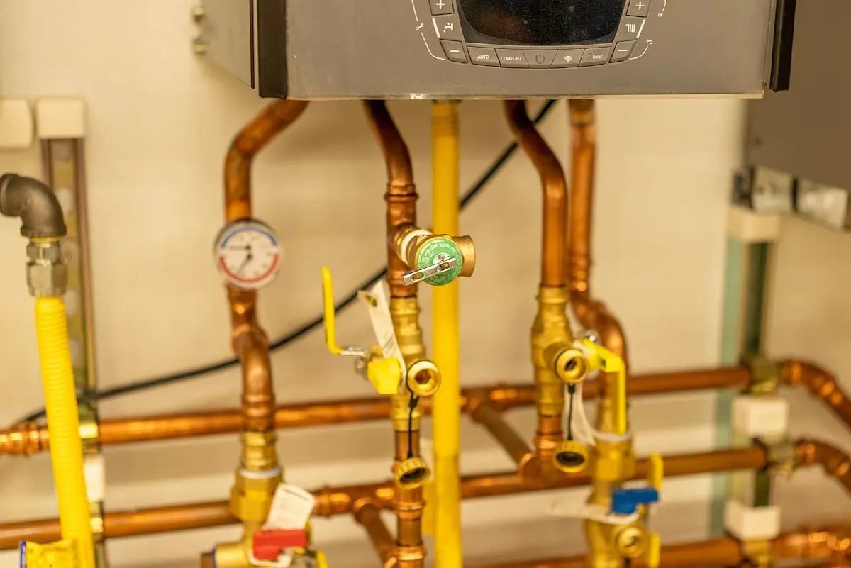 Licensed technician providing Emergency Plumbing for a homeowner in West End-Cobb Town